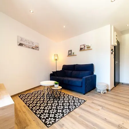 Attique Des Fontaines Apartamento