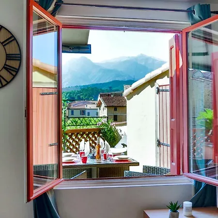 Attique Des Fontaines Apartamento *