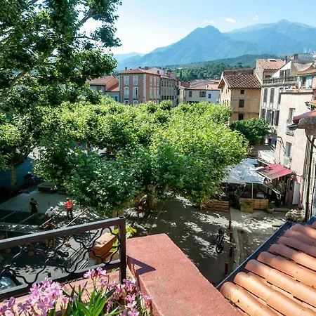 Attique Des Fontaines * Prades