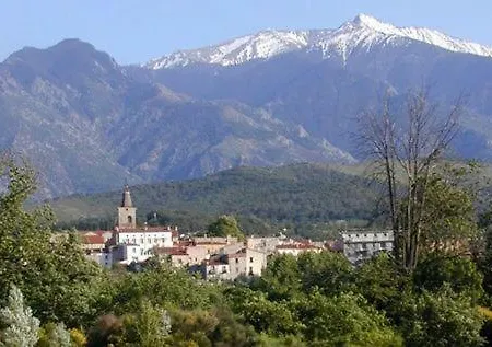 Attique Des Fontaines